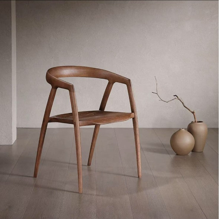 Designer style solid wood armrest dining chair for home use in café restaurant